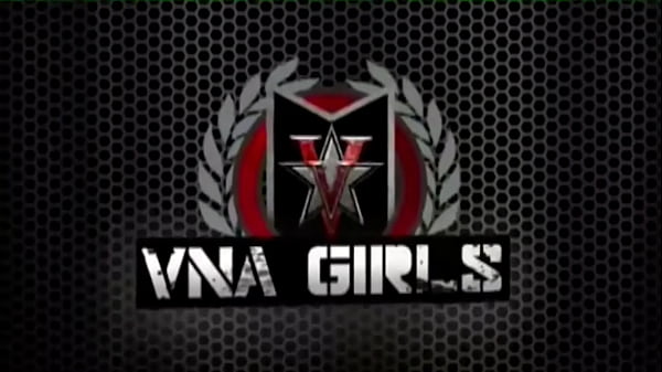 Gorgeous Vicky Vette Puts An Anal Plug In Her Ass Before Sucking A Cock!